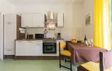 Pula Apartment with BBQ and WiFi for 4 Guests