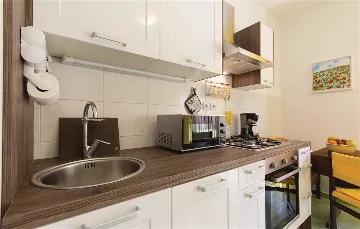 Pula Apartment with BBQ and WiFi for 4 Guests