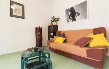 Pula Apartment with BBQ and WiFi for 4 Guests