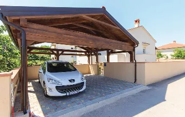 Pula Apartment with BBQ and WiFi for 4 Guests