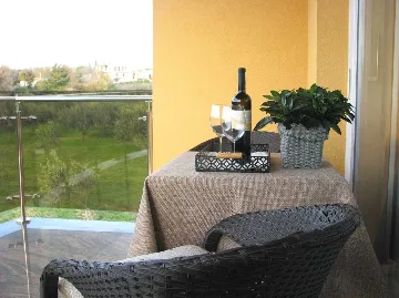 2-Bedroom Apartment in Pomer for Up to 4 Guests