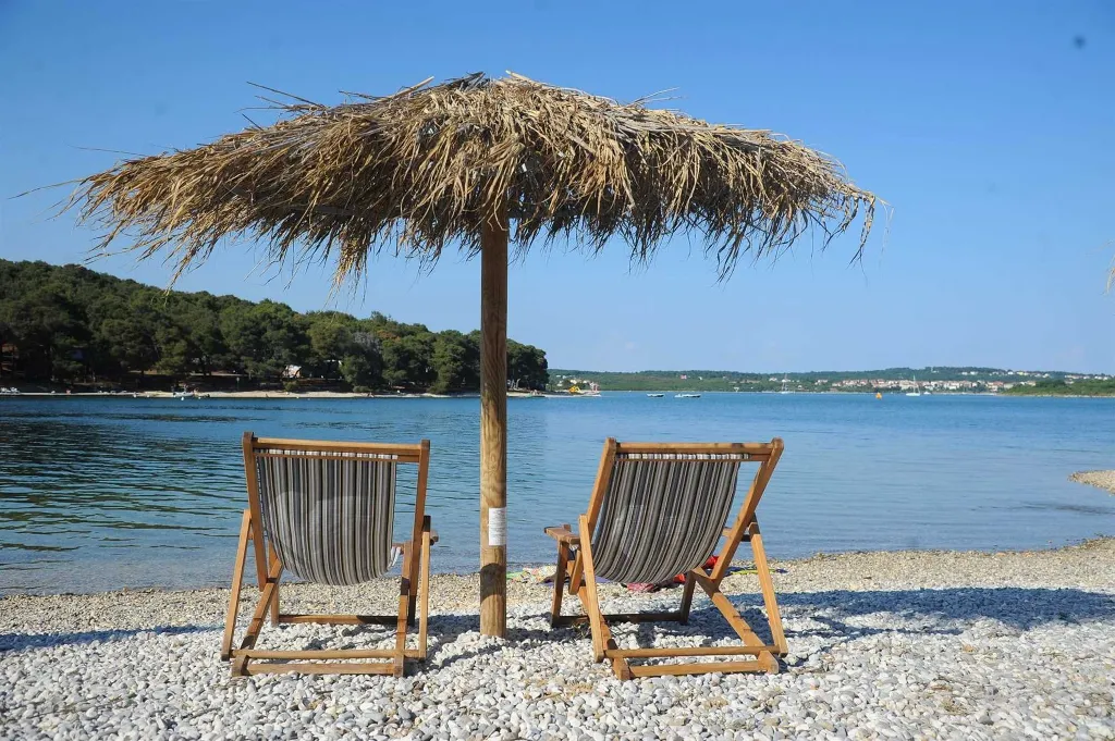 Two-Bedroom Apartment in Pula with Parking
