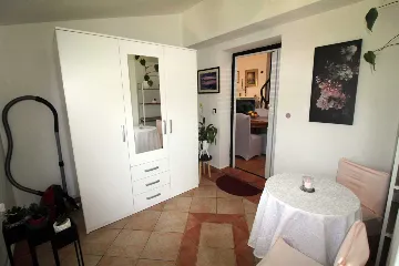 3-Bedroom Apartment in Banjole with Parking