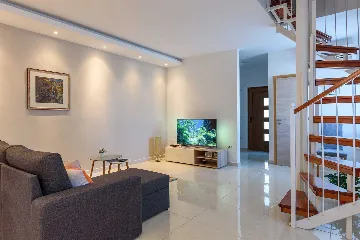 2-Bedroom Apartment in Pula for Up to 4 Guests