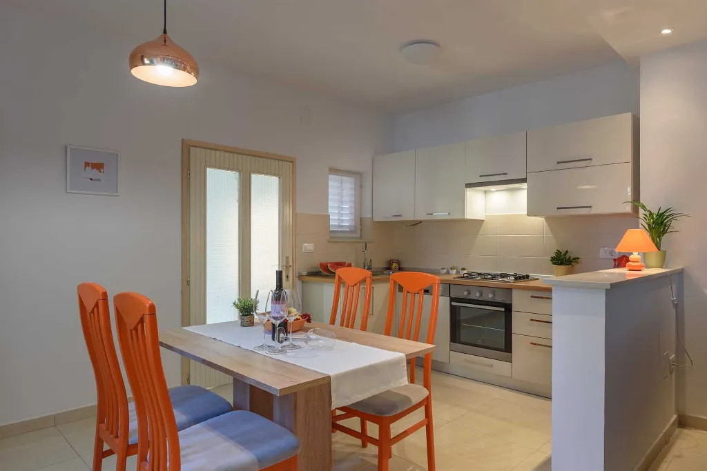 2-Bedroom Apartment in Pula for Up to 4 Guests