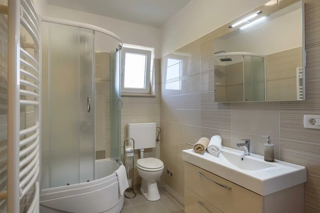 2-Bedroom Apartment in Pula for Up to 4 Guests