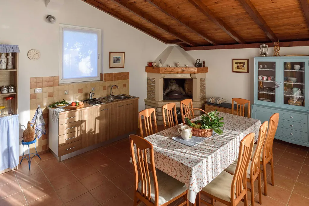 2-Bedroom Apartment in Pula for Up to 4 Guests