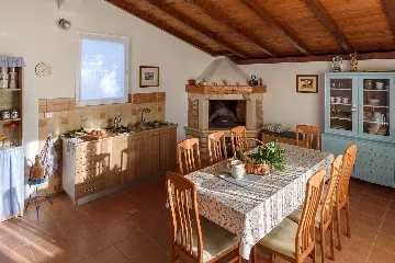 2-Bedroom Apartment in Pula for Up to 4 Guests