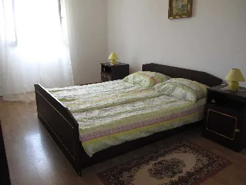 Apartment for 5 in Medulin with Covered Terrace