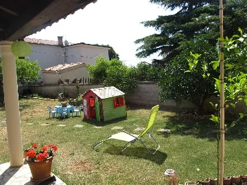 Apartment for 5 in Medulin with Covered Terrace