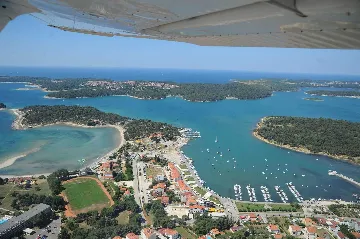 Apartment for 5 in Medulin with Covered Terrace