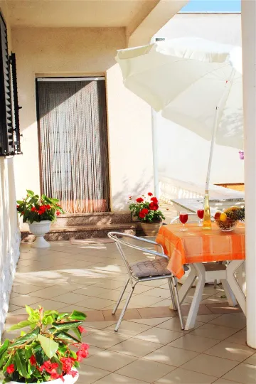 Studio for 2 Guests in Pula with Parking