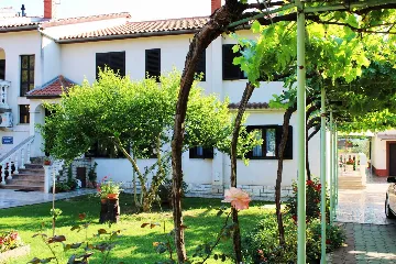 Studio for 2 Guests in Pula with Parking