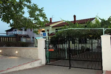 Studio for 2 Guests in Pula with Parking