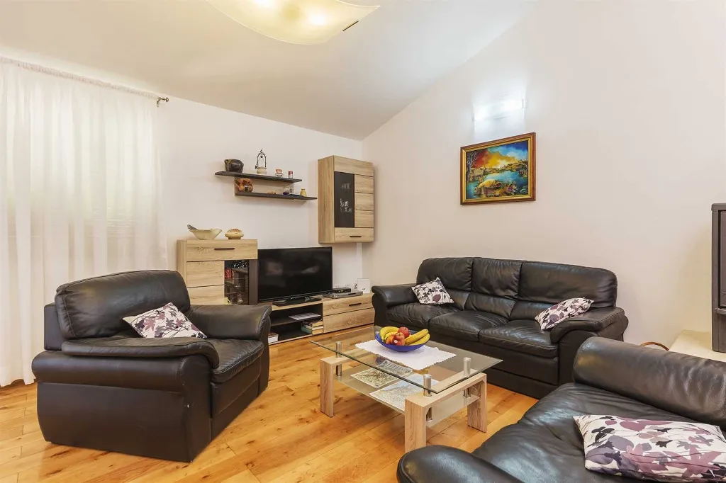 Vodnjan Villa with Heated Pool and Rooftop Terrace