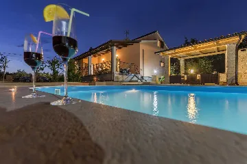 Vodnjan Villa with Heated Pool and Rooftop Terrace