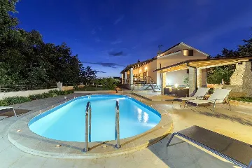 Vodnjan Villa with Heated Pool and Rooftop Terrace