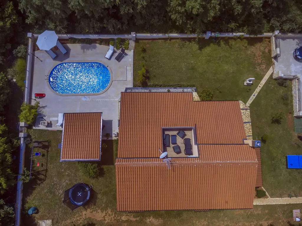 Vodnjan Villa with Heated Pool and Rooftop Terrace