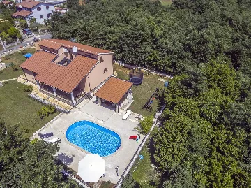 Vodnjan Villa with Heated Pool and Rooftop Terrace