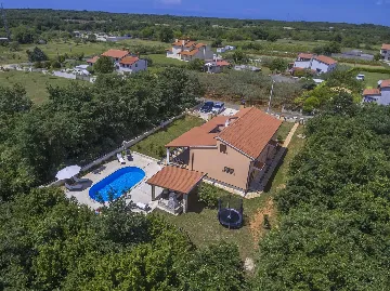 Vodnjan Villa with Heated Pool and Rooftop Terrace
