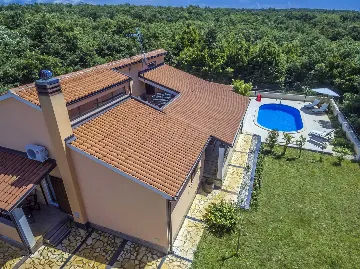 Vodnjan Villa with Heated Pool and Rooftop Terrace