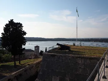 House in Pula with Courtyard for 4 Guests