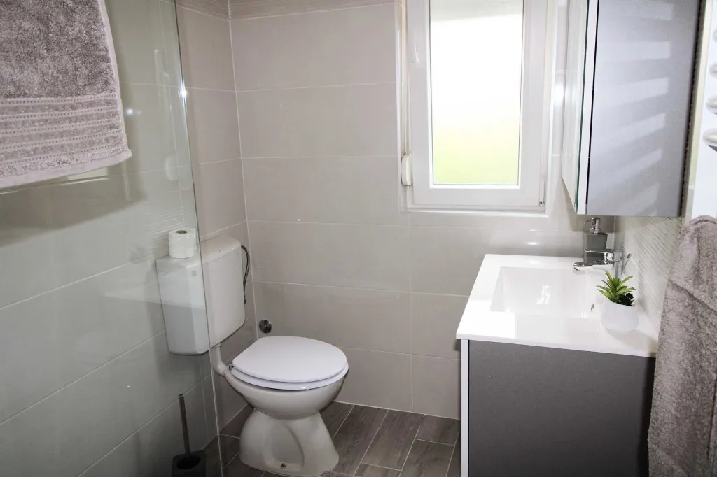 7-Bedroom Villa in Ližnjan for Up to 13