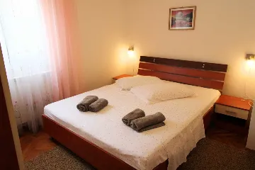 7-Bedroom Villa in Ližnjan for Up to 13