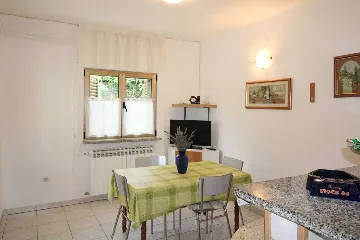 7-Bedroom Villa in Ližnjan for Up to 13