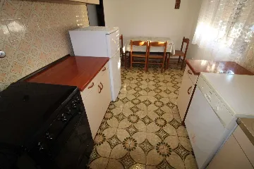 3-Bedroom Apartment in Pula for 5 Guests