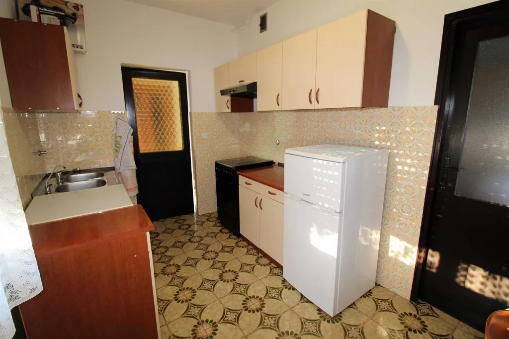3-Bedroom Apartment in Pula for 5 Guests
