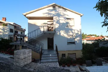 3-Bedroom Apartment in Pula for 5 Guests