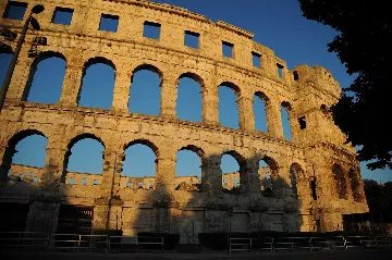 3-Bedroom Apartment in Pula for 5 Guests