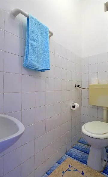 Pula 2-Bedroom Apartment for 4 Guests with Parking