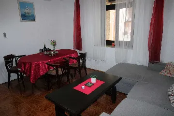 Pula Center Apartment with Terrace for 3-4 Guests