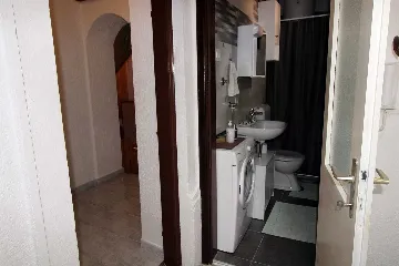 Pula Center Apartment with Terrace for 3-4 Guests