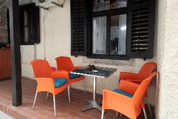Pula Center Apartment with Terrace for 3-4 Guests