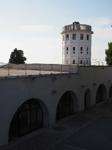 Pula Center Apartment with Terrace for 3-4 Guests