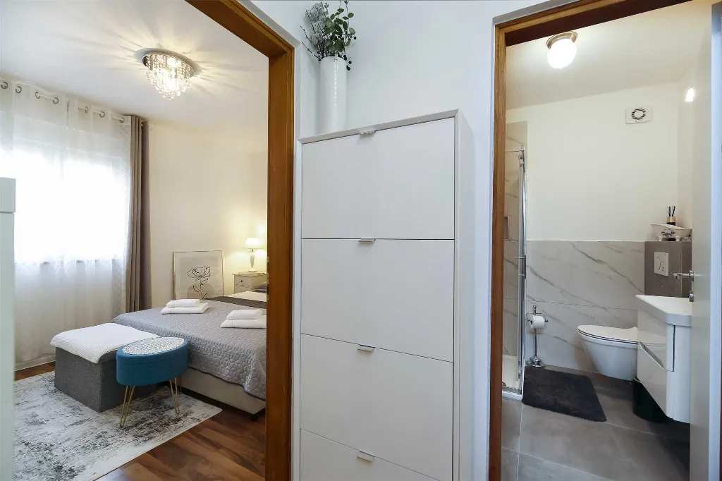 1-Bedroom Apartment with Parking in Jadreški