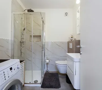 1-Bedroom Apartment with Parking in Jadreški