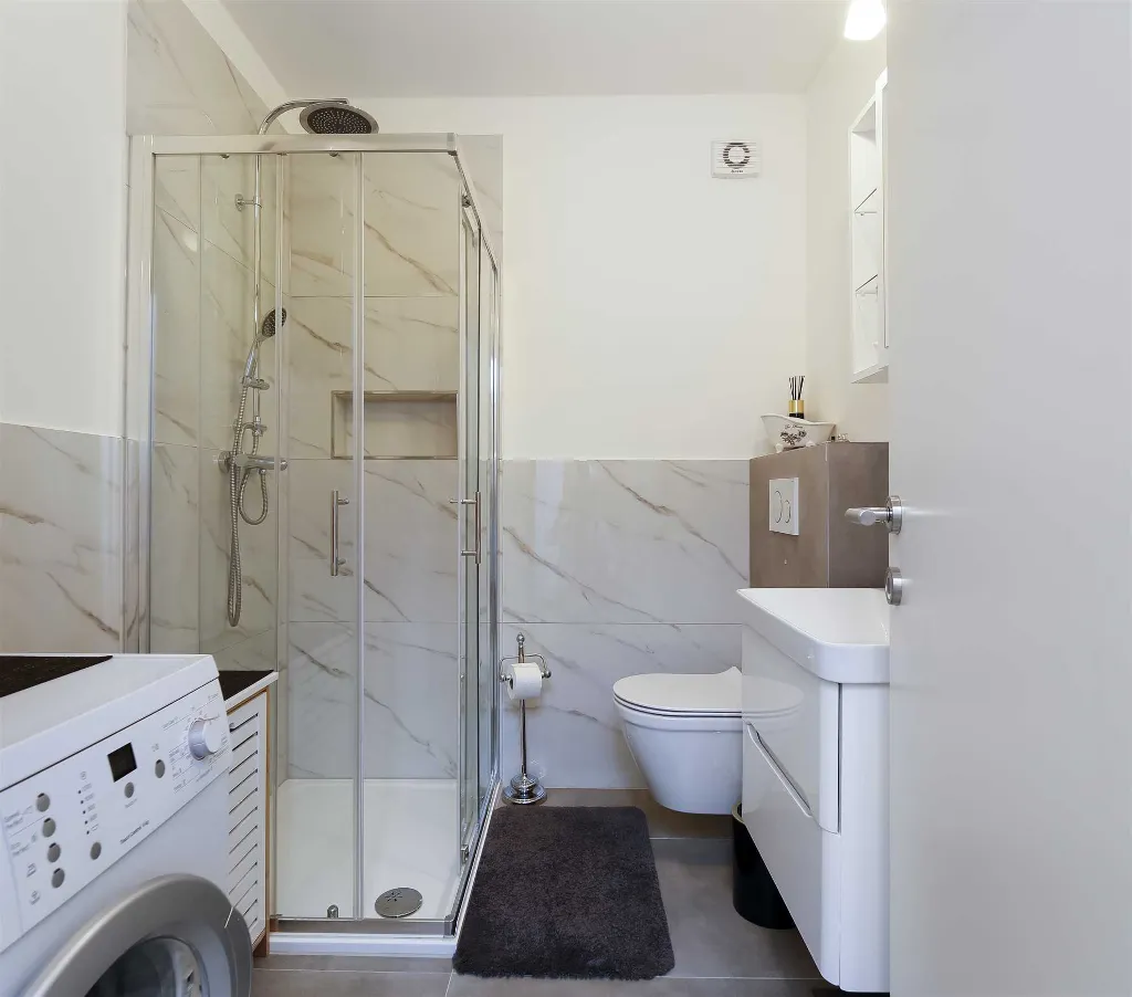 1-Bedroom Apartment with Parking in Jadreški