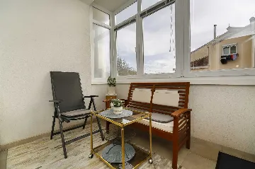 1-Bedroom Apartment with Parking in Jadreški