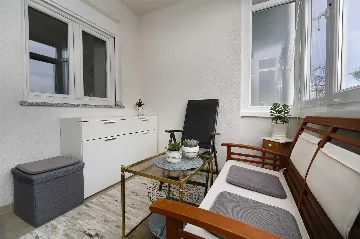 1-Bedroom Apartment with Parking in Jadreški