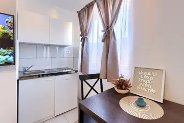 Pula Studio for 2 Guests with Parking