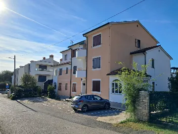 One-Bedroom Apartment in Premantura for up to 4