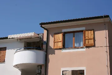 One-Bedroom Apartment in Premantura for up to 4