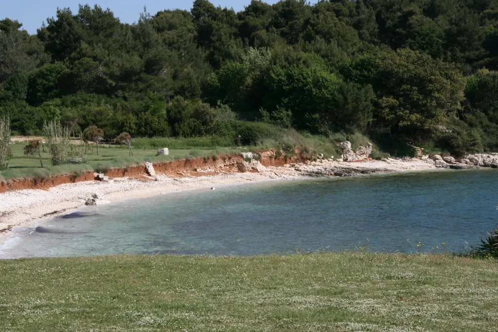 One-Bedroom Apartment in Premantura for up to 4