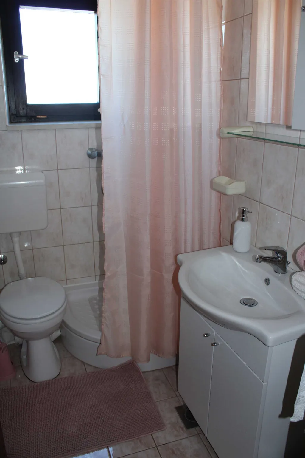 One-Bedroom Apartment for 3 in Premantura