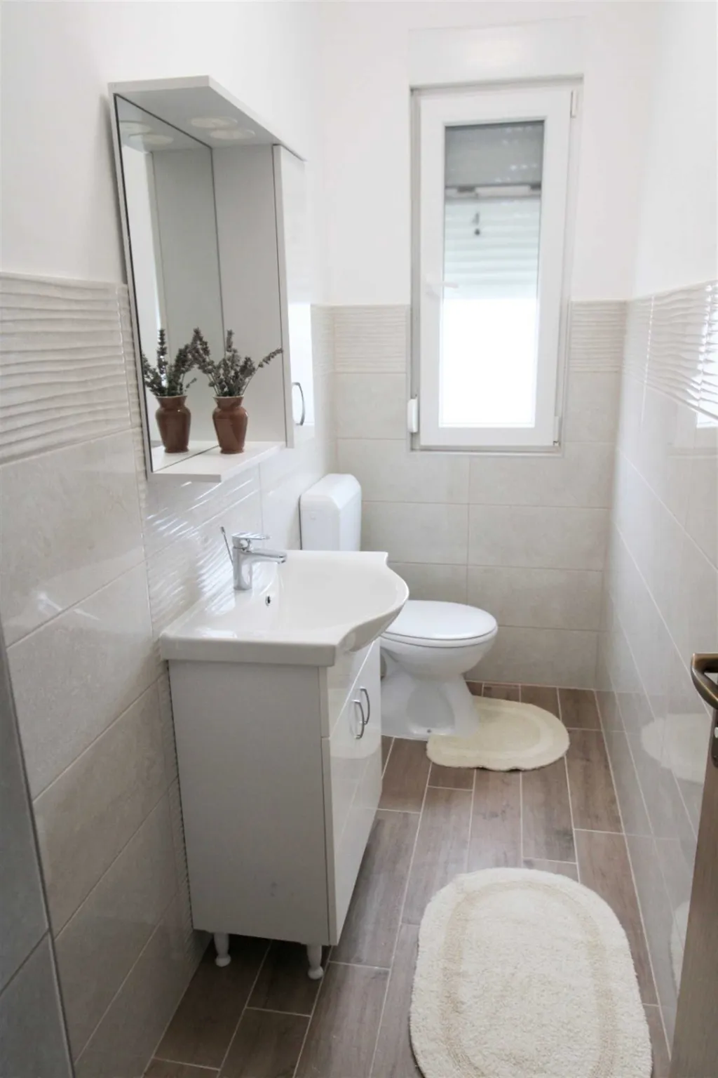 3-Bedroom Apartment in Ližnjan for up to 5