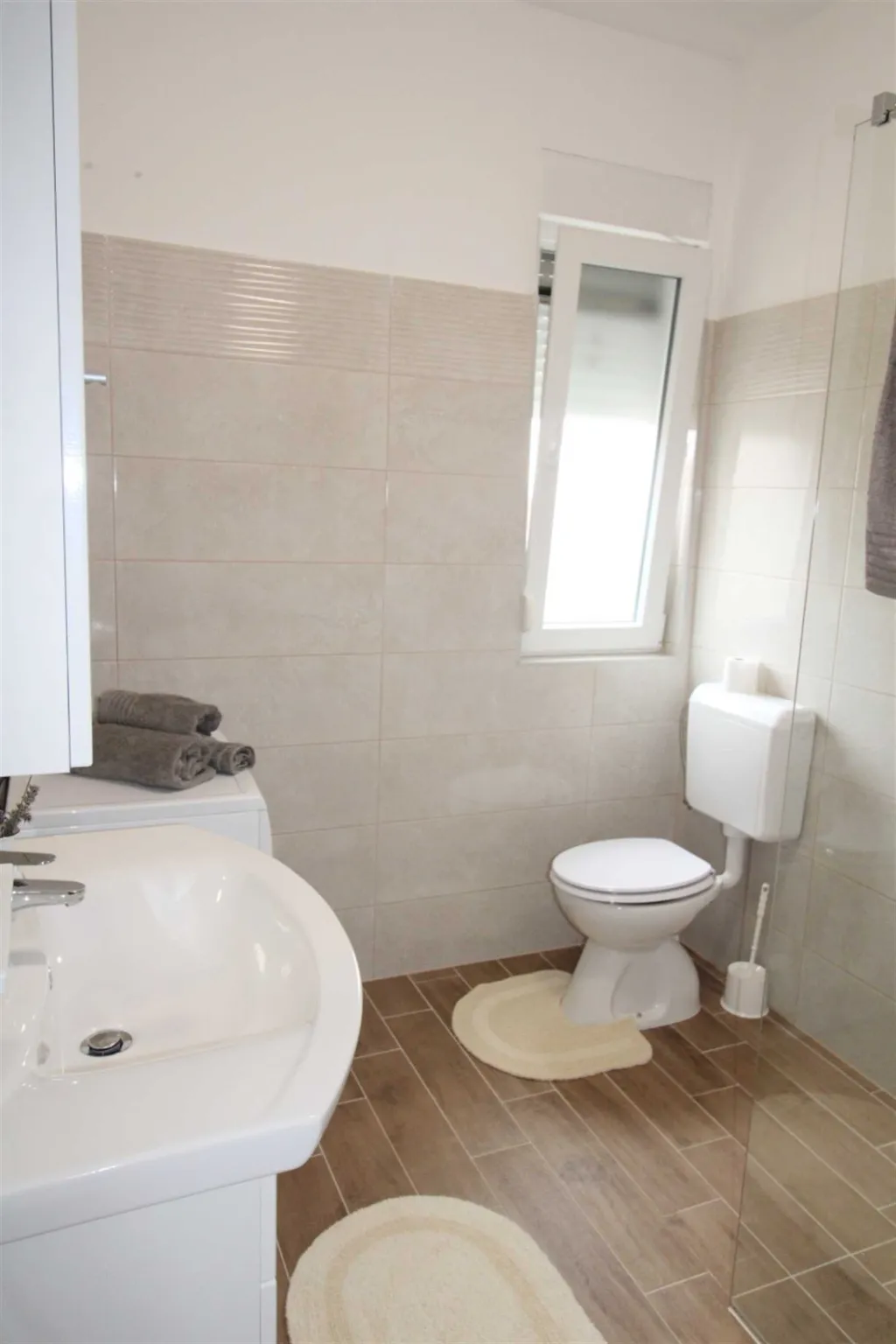 3-Bedroom Apartment in Ližnjan for up to 5